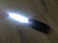COB LED svítilna s magnetem